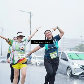 Runner Photo 7667890