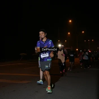 Runner Photo 7667897