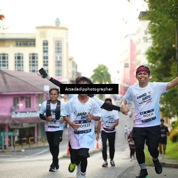 Runner Photo 7667904
