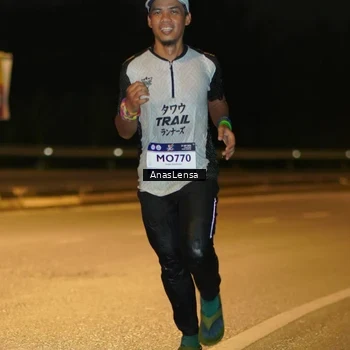 Runner Photo 7667921
