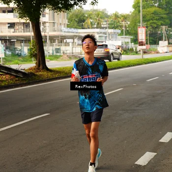 Runner Photo 7667927