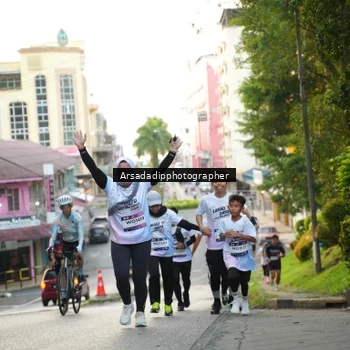 Runner Photo 7667934