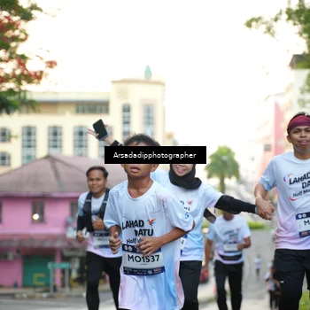 Runner Photo 7667970