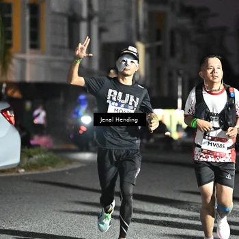Runner Photo 7667979