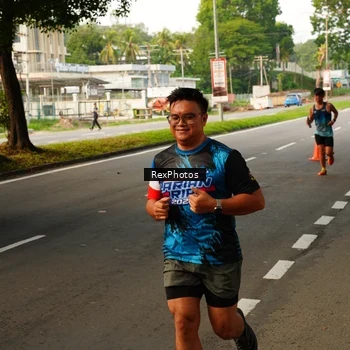 Runner Photo 7667997