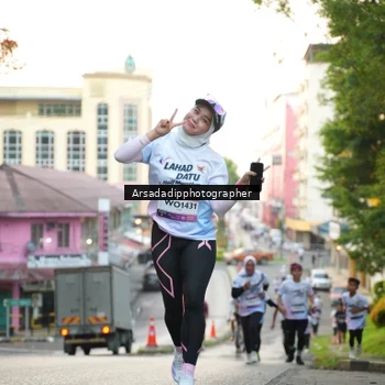 Runner Photo 7668003