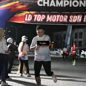 Runner Photo 7668031