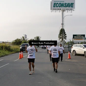 Runner Photo 7668033