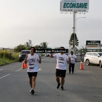 Runner Photo 7668034