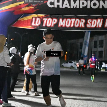Runner Photo 7668042