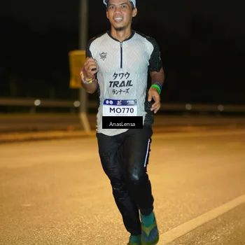 Runner Photo 7668049