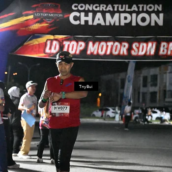 Runner Photo 7668062