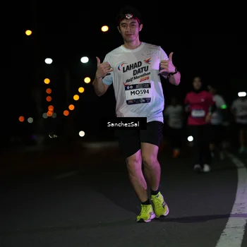Runner Photo 7668084