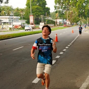 Runner Photo 7668099