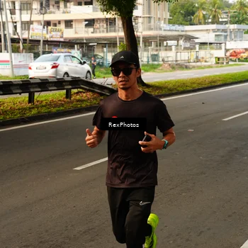 Runner Photo 7668100