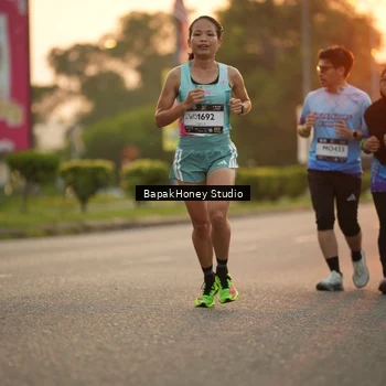 Runner Photo 7668102