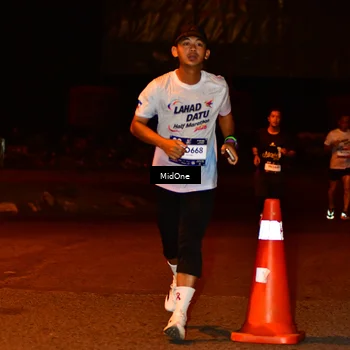 Runner Photo 7668104