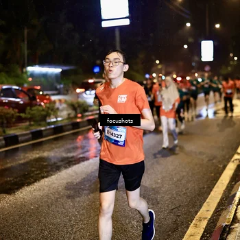 Runner Photo 7668105