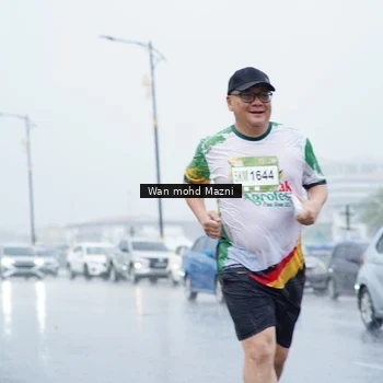Runner Photo 7668108