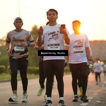 Runner Photo 7668112