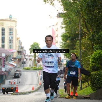 Runner Photo 7668122