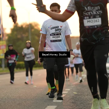 Runner Photo 7668125