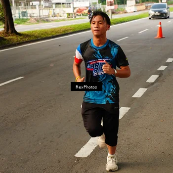 Runner Photo 7668200
