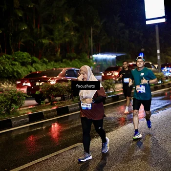 Runner Photo 7668210