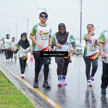 Runner Photo 7668211