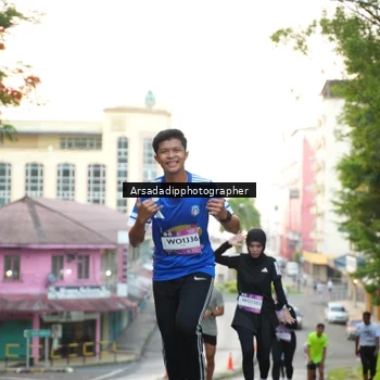 Runner Photo 7668237