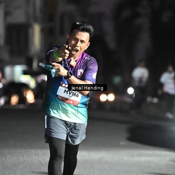 Runner Photo 7668284