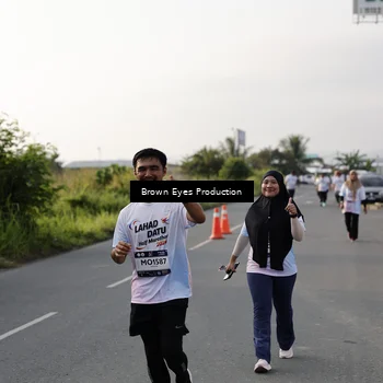Runner Photo 7668350
