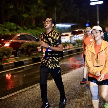 Runner Photo 7668365