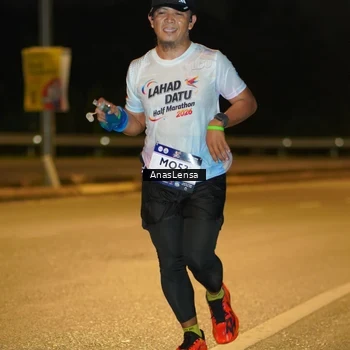 Runner Photo 7668368