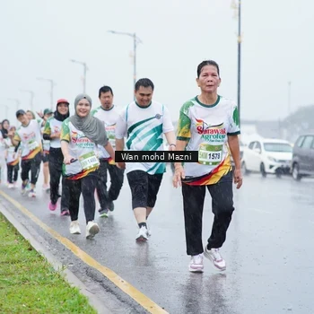 Runner Photo 7668410