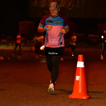 Runner Photo 7668420