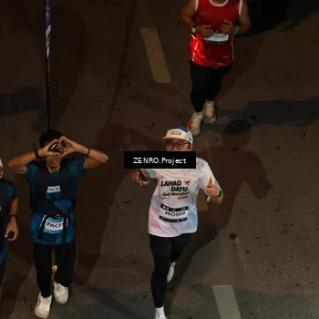 Runner Photo 7668428
