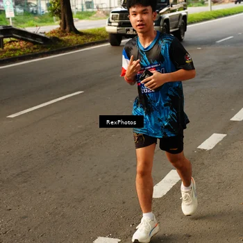 Runner Photo 7668430