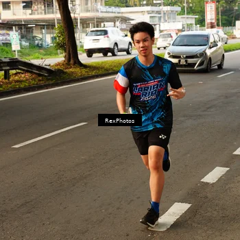 Runner Photo 7668432