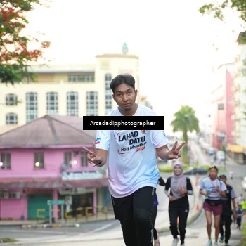 Runner Photo 7668462
