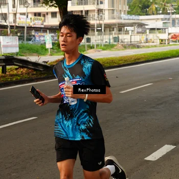 Runner Photo 7668465