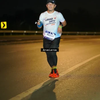Runner Photo 7668477