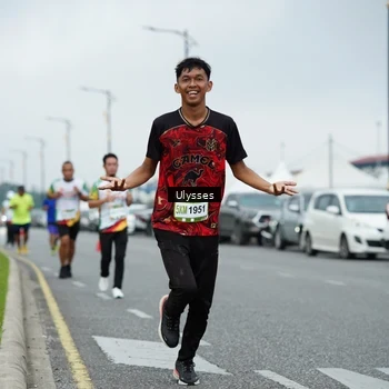 Runner Photo 7668494