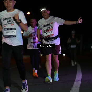 Runner Photo 7668510