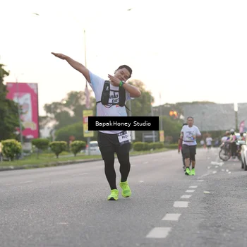 Runner Photo 7668515