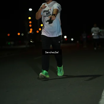 Runner Photo 7668572