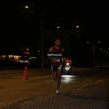 Runner Photo 7668573