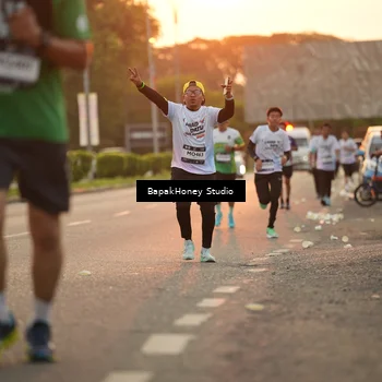 Runner Photo 7668591