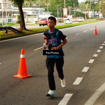 Runner Photo 7668642