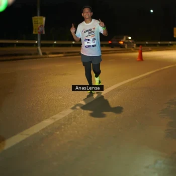 Runner Photo 7668660